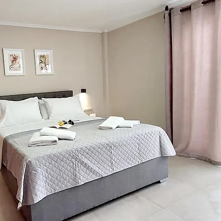 Acropolis Gate Apartamento